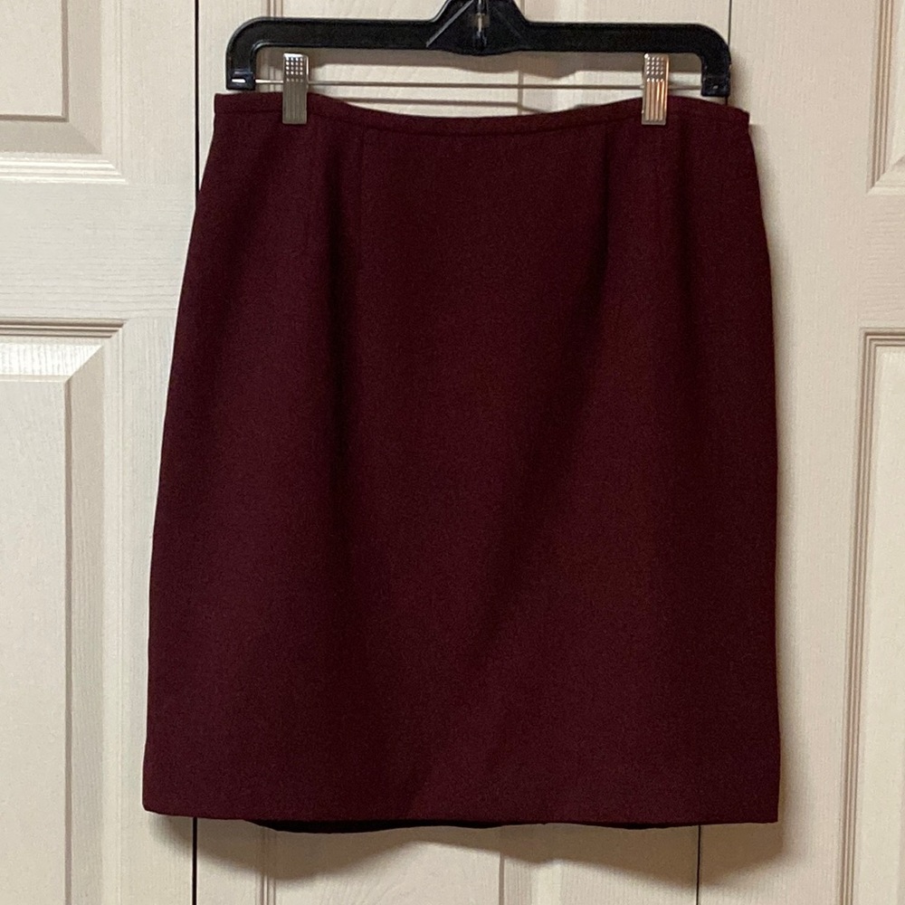 Norton McNaughton Burgundy Straight Skirt